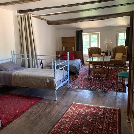 Dortoir Chez Elisabeth * Saint-Sernin-sur-Rance